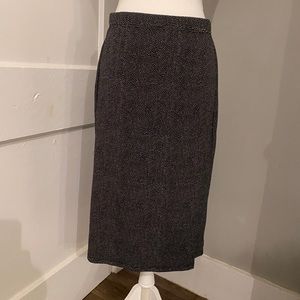 Simply styled dress skirt